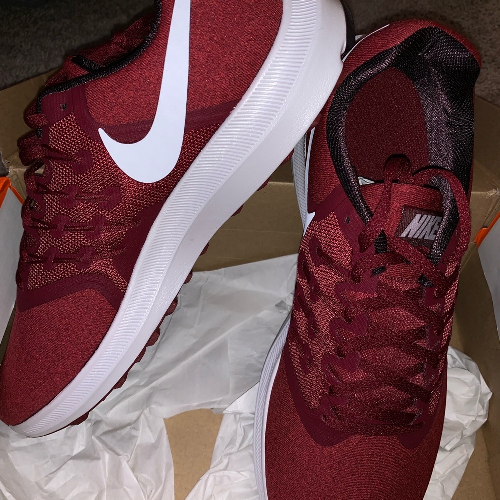 Men’s Nike Run Swift Tennis Shoes